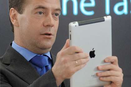 Дмитрий Медведев и iPad