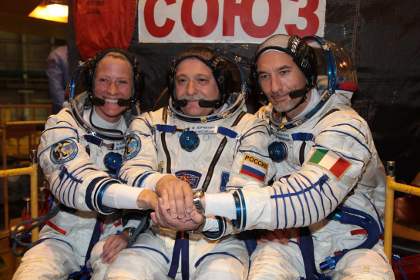 Экипаж «Союз ТМА-09М» (слева направо) Карен Найберг, Федор Юрчихин, Лука Пармитано