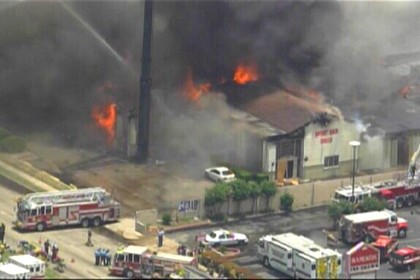 Пожар в гостинице в Хьюстоне 31 мая 2013 года. 