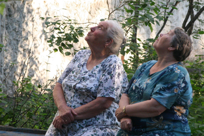 Чиновники задумались о повышении пенсионного возраста для женщин