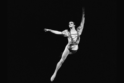 Марис Лиепа на сцене Большого театра