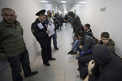 Задержанные во время погромов в Бирюлево