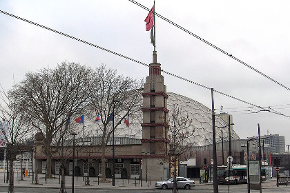Дворец спорта в Париже
