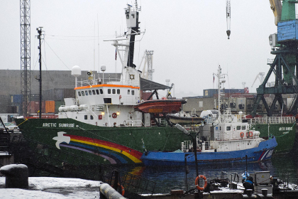 «Арктик Санрайз» в порту Мурманска