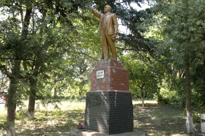 Памятник Ленину в Андреево-Ивановке