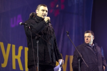 Виталий Кличко (слева) и Олег Тягнибок