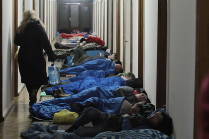 Активисты спят в коридоре Дома профсоюзов 