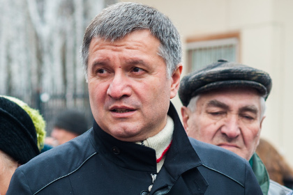 Новый глава МВД Украины расследует действия милиции во время беспорядков