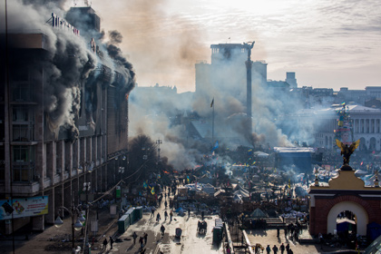 Площадь Независимости в Киеве во время беспорядков
