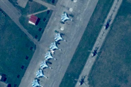 Истребители Су-27 на базе в Приморско-Ахтарске