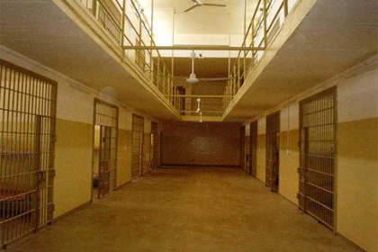 Тюремный корпус в Абу-Грейб (Ирак)
