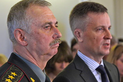 Михаил Коваль (слева) и и.о. руководитель СБУ Валентин Наливайченко