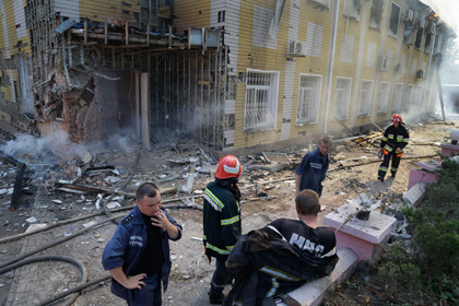 Дома в Донецке после обстрела, 10 августа 2014 года