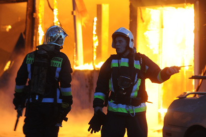 Пытавшегося сжечь здание полиции в Чите подростка отдали под суд