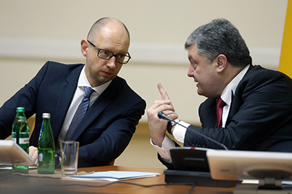 Арсений Яценюк (слева) и Петр Порошенко