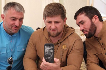 Рамзан Кадыров (в центре)