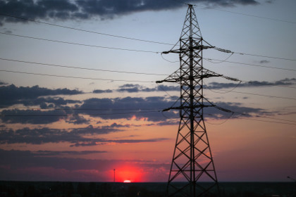 Киев согласился закупать электроэнергию у России на льготных условиях