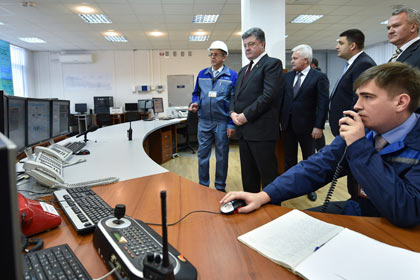 Петр Порошенко во время посещения Днестровской ГАЭС