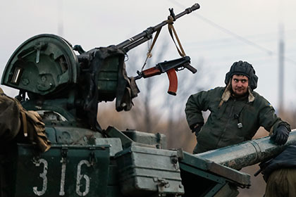 Миссия ОБСЕ сообщила об отступлении военных на юго-востоке Украины