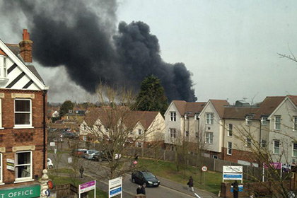 Взрыв у школы в городе Вейбридж 