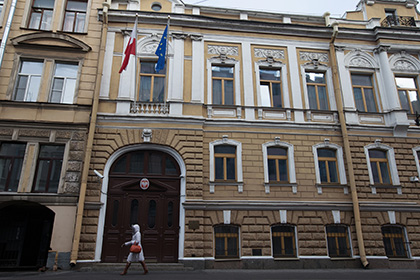 Суд выдал исполнительный лист на выселение генконсульства Польши в Петербурге