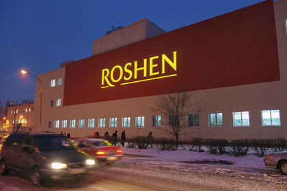 ОМОН заблокировал липецкую фабрику «Рошен»