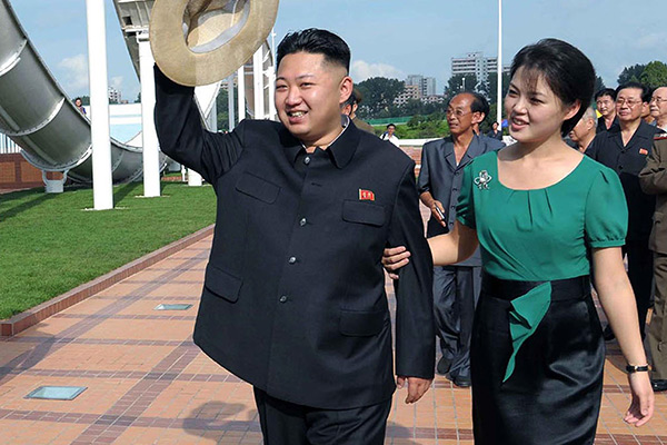 Ким Чен Ын и его жена Ли Соль Чжу. 25 июля 2012 года