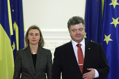 Глава европейской дипломатии Федерика Могерини и президент Украины Петр Порошенко