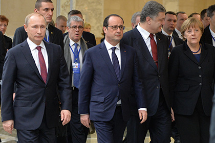 Владимир Путин, Франсуа Олланд, Петр Порошенко и Ангела Меркель (слева направо)
