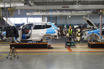 BMW отложил строительство завода в России