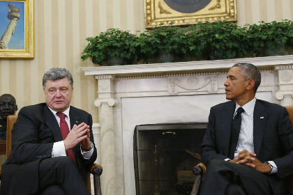 Петр Порошенко (слева) и Барак Обама