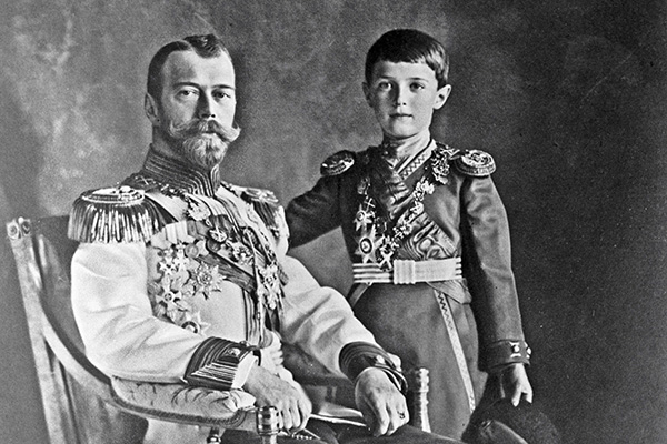 Николай II  с наследником Алексеем