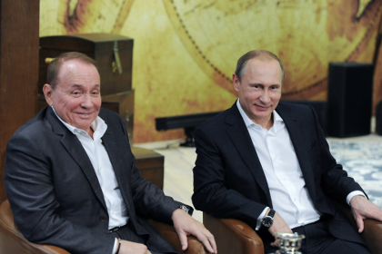 Александр Масляков (слева) и Владимир Путин