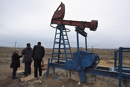 Цена нефти Brent упала ниже 43 долларов