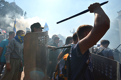 Столкновения у здания Верховной Рады в Киеве