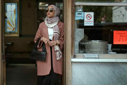 H&M впервые сняла модель в хиджабе в рекламе коллекции одежды