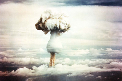 Взрыв термоядерной бомбы с жидким водородом