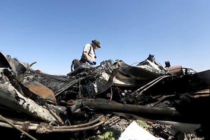 ФСБ назвала теракт причиной катастрофы A321