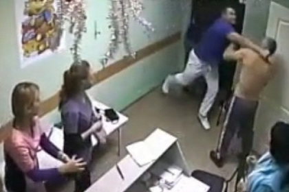 Главврач белгородской больницы прокомментировал нападение врача на пациента