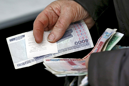 Российский рубль рекордно укрепился к белорусскому