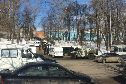 Полиция пресекла беспорядки у стен Владимирского централа