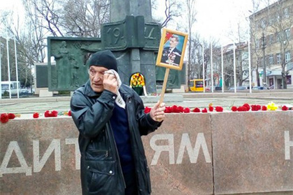 В Николаеве националисты избили пенсионеров-коммунистов