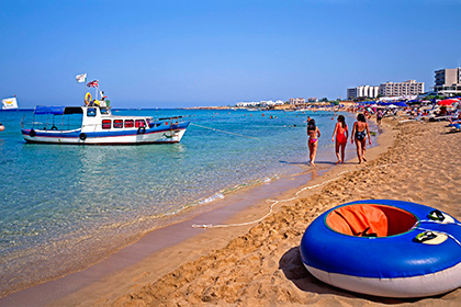Кипр назвали самым популярным у россиян направлением на майские праздники