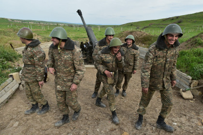 Противостоящие в Нагорном Карабахе стороны назвали свои потери