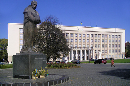 Здание Закарпатской областной государственной администрации