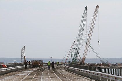 В Киеве нашли три способа остановить строительство Крымского моста