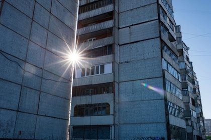 Житель Москвы погиб при попытке сделать селфи на балконе 20 этажа
