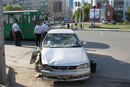 В Новосибирске водитель сбил троих детей и сбежал
