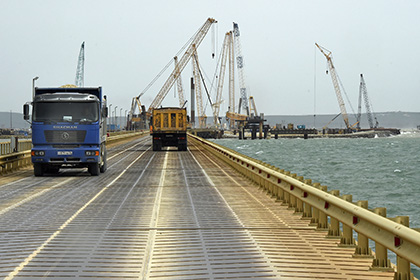 Студенческие отряды прибыли на стройку Крымского моста