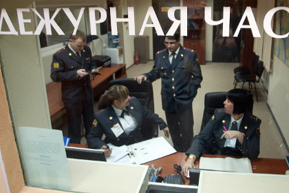 В Москве в полицейского выстрелили из автомата при проверке документов